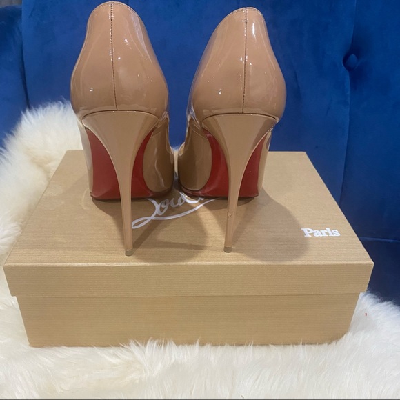 ❤️Sold❤️Christian Louboutin So Kate - Picture 3 of 8